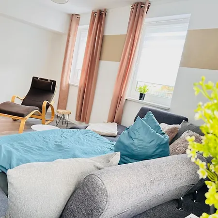 Clubhaus 6 - Dein Rueckzugsort Fuer Gruppen, 2 Baeder, 4 Schlafzimmer * Leinefelde-Worbis