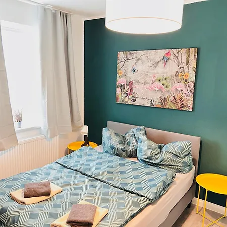 Clubhaus 6 - Geraeumige Mit 4 Schlafzimmern & 2 Baedern