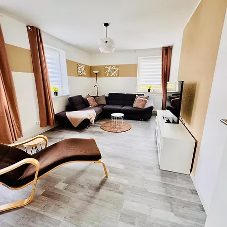 Daire Clubhaus 6 - Dein Rueckzugsort Fuer Gruppen, 2 Baeder, 4 Schlafzimmer Leinefelde-Worbis